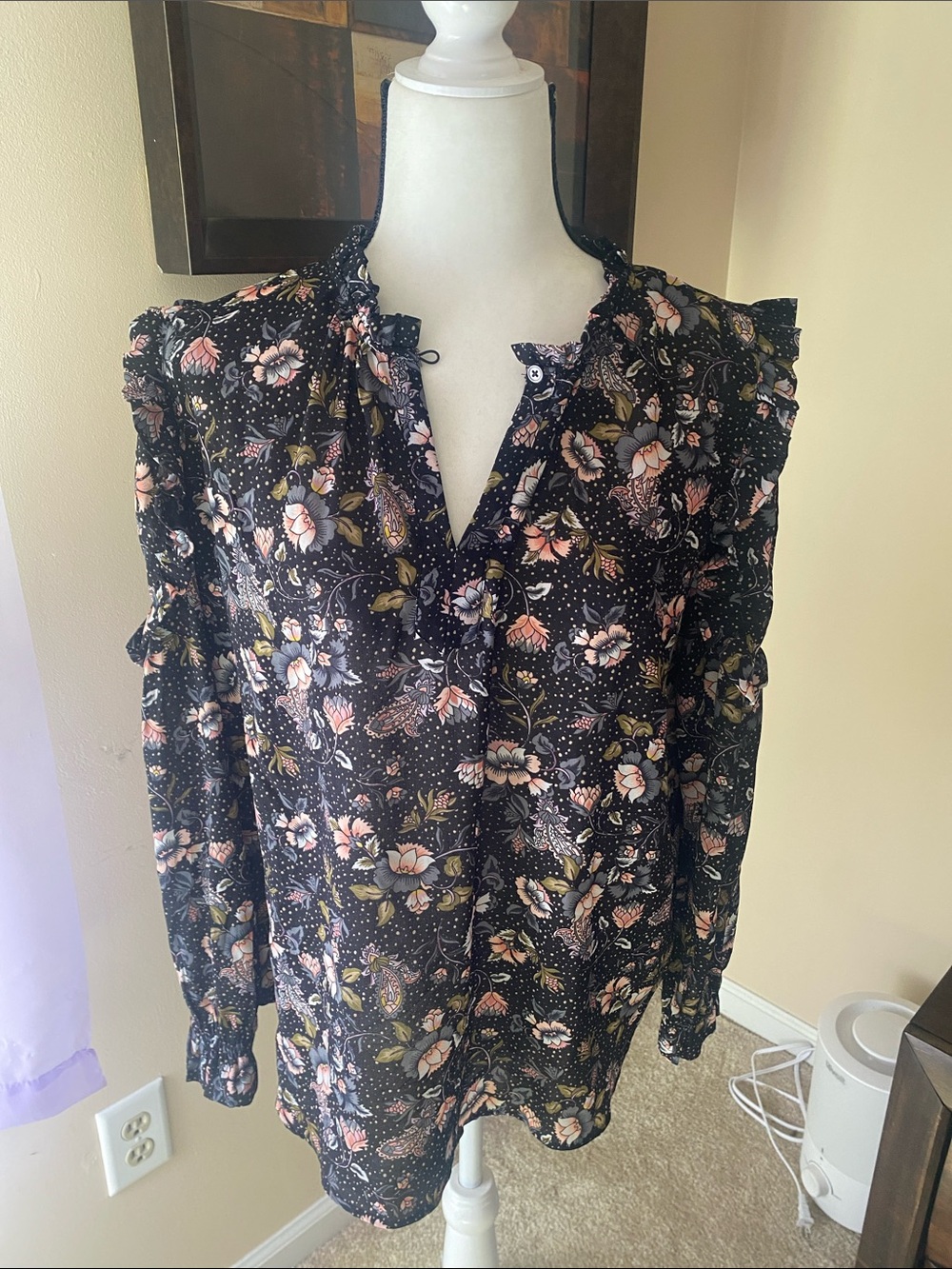 LOFT Black Floral Ruffle-Trim Long Sleeve Blouse